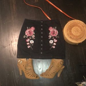 Pacsun black floral skirt